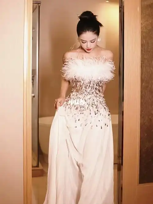 女明星即视感78回头率超高的封神礼服