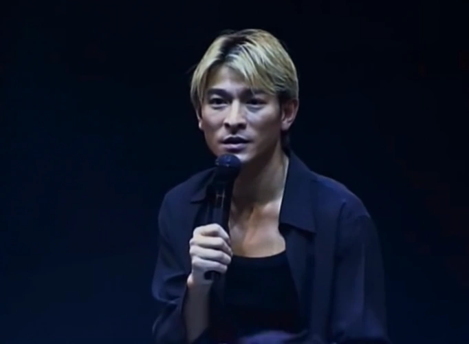 这才是演唱会刘德华亲自设计了一场演唱会至今没有被超越