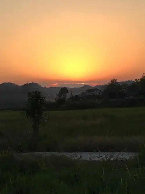 傍晚时的乡村,宁静,恬美!