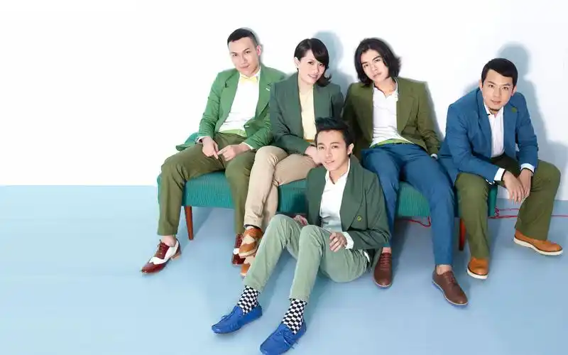 我心中最赞的歌手苏打绿一支我想一直打电话的奇妙乐团