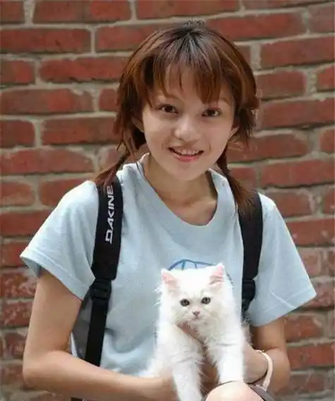 出道20年的张韶涵怎么还是那个"公主小妹"呀?