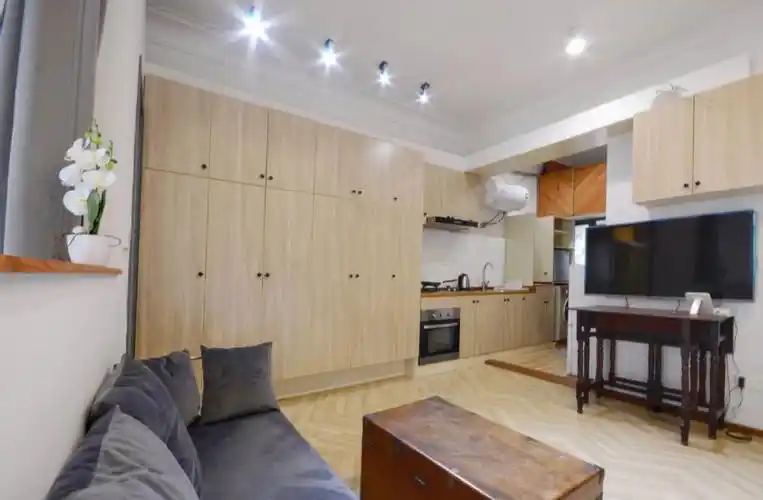 瑞金二路225弄二楼40平一房一厅