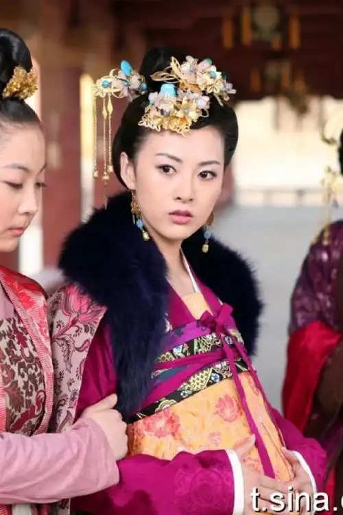 倾世皇妃-刘连思-刘梓娇饰