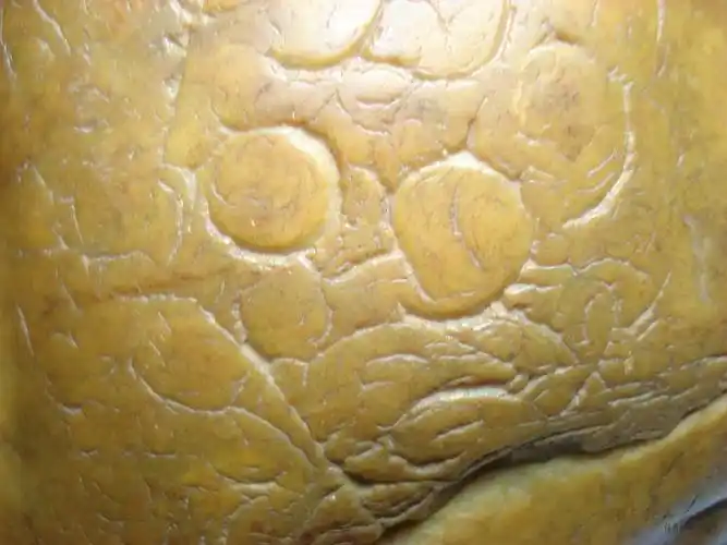 高古玛瑙马蹄纹之玉皮之下状态