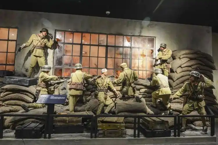 现实与虚构扒一扒电影八佰里的四行仓库