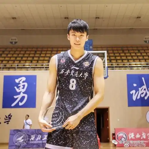 西交的当家球星赖益烨必然是老爹观战的重点西安交通大学作为 cuba 强