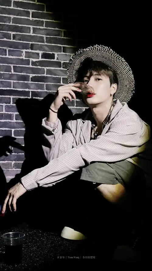 王嘉尔 - 堆糖,美图壁纸兴趣社区