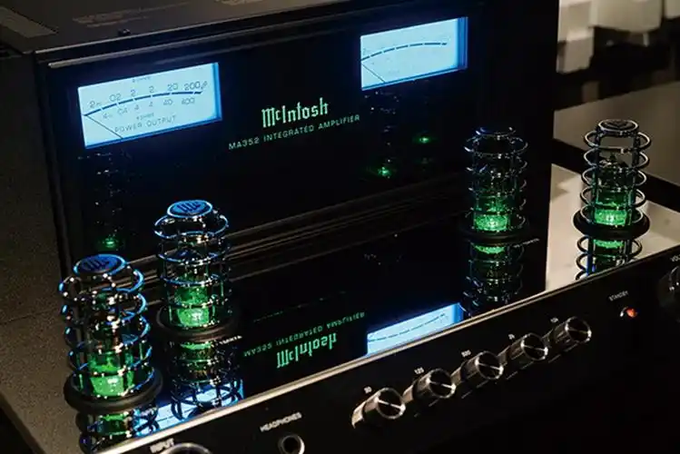 看到外观就想掏钱麦景图mcintoshma352合并功放