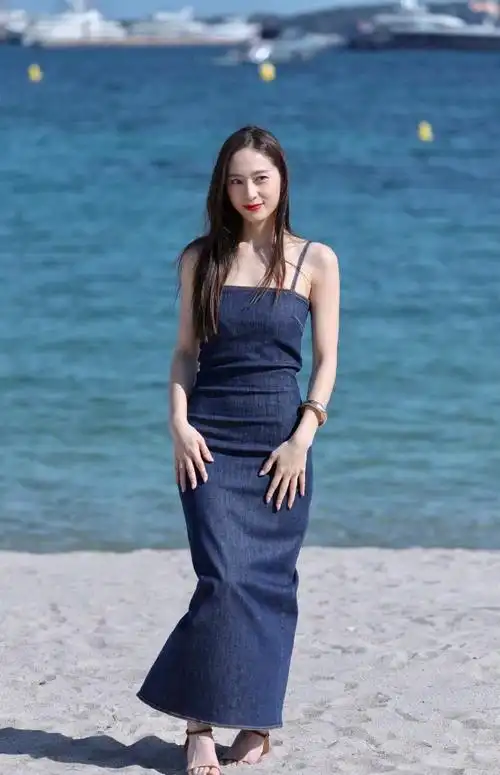 郑秀晶超话#郑秀晶##krystal郑秀晶##郑秀晶player#完美的身材加上