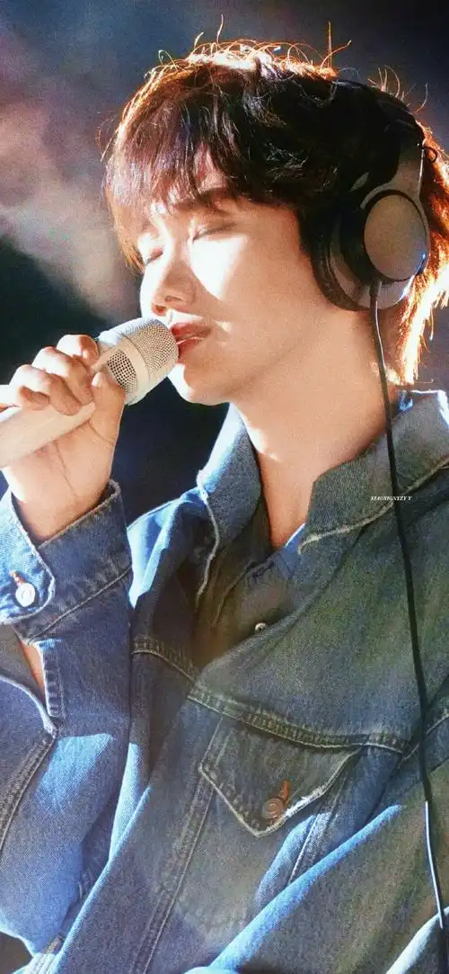 汪苏泷    07壁纸·x二改·抱评