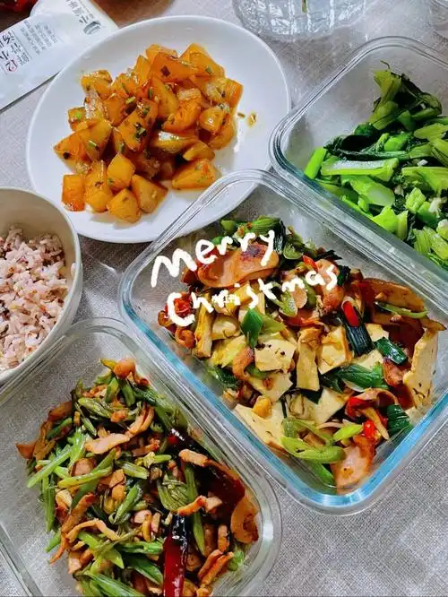 单人圣诞午餐_午餐_午饭_圣诞氛围这么拍_美食_美食展示_普通美食展示