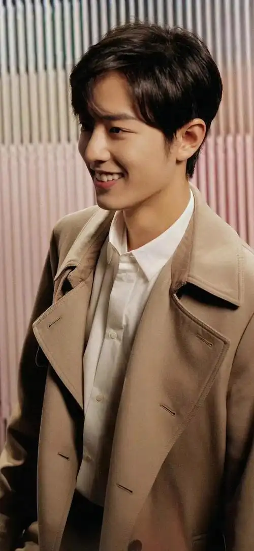 肖战一眼就惊艳的照片——肖战惊艳美图100张无水印横图-天晟网