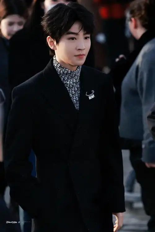 王俊凯 巴黎时装周##迪奥品牌大使王俊凯