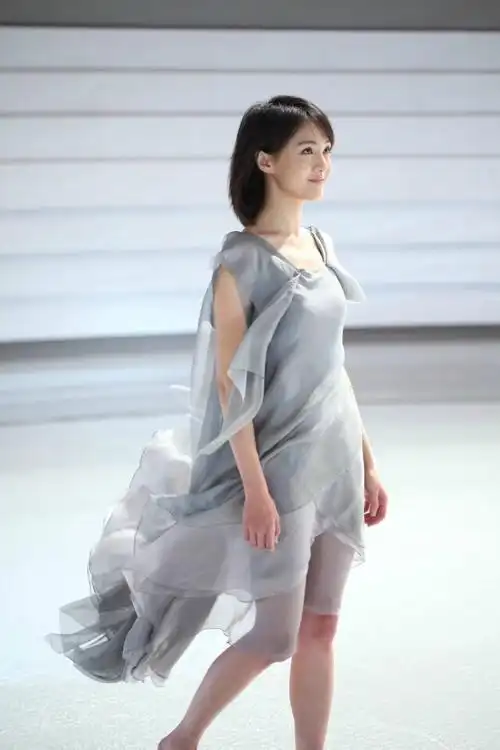 郑爽(演员小郑爽)