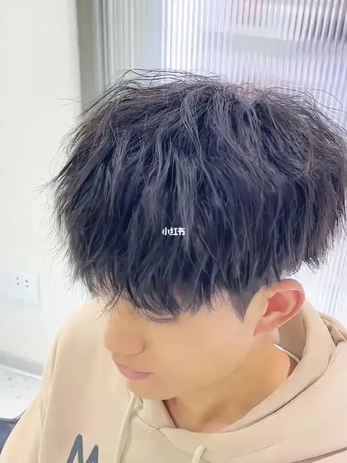 男生可以尝试的发型.