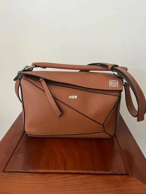 loewe罗意威puzzle小号几何包焦糖色