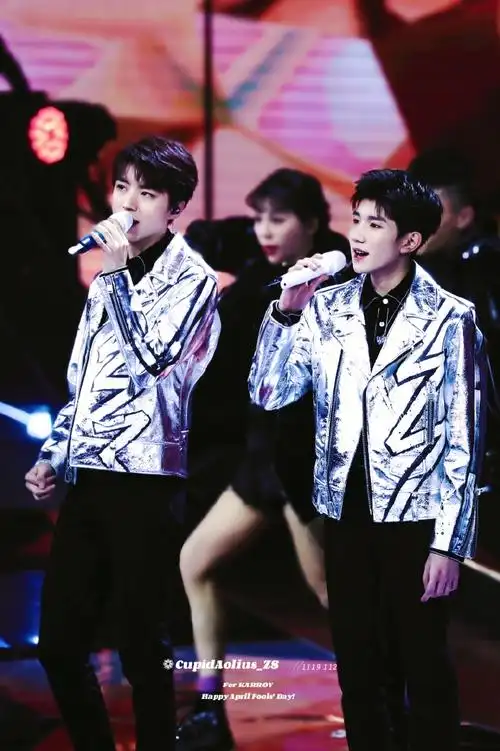 凯源超话  383036303637#愚人节站姐团建#  393833