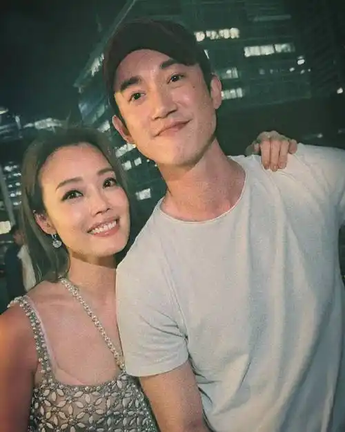 林青霞容祖儿关智斌阿sa霍汶希合照