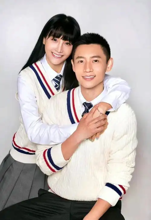 【魏晨:从歌手转型为当红小生,妻子也是公众人物】当媒体记者就此事向