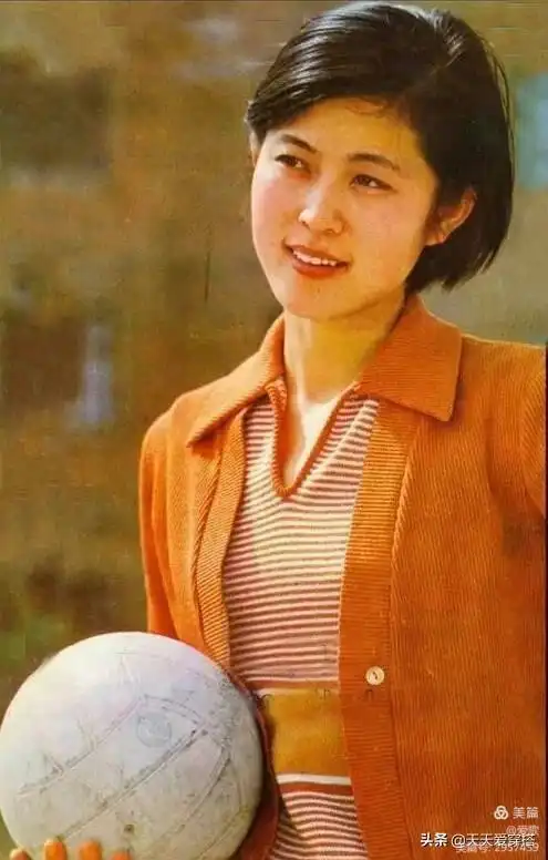 倪萍昔日青春照