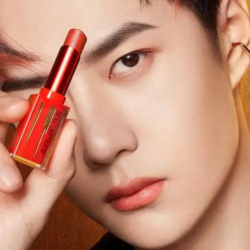 植村秀x王一博最新品牌物料小合集和代言人一起做自己的万里挑一