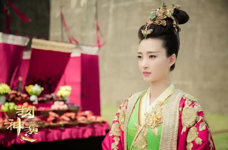 王丽坤 饰 苏妲己