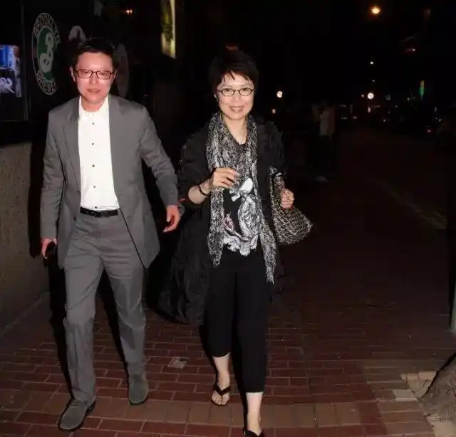 61岁关菊英与同性密友返港,一起相互扶持十多年,曾公开需要空间