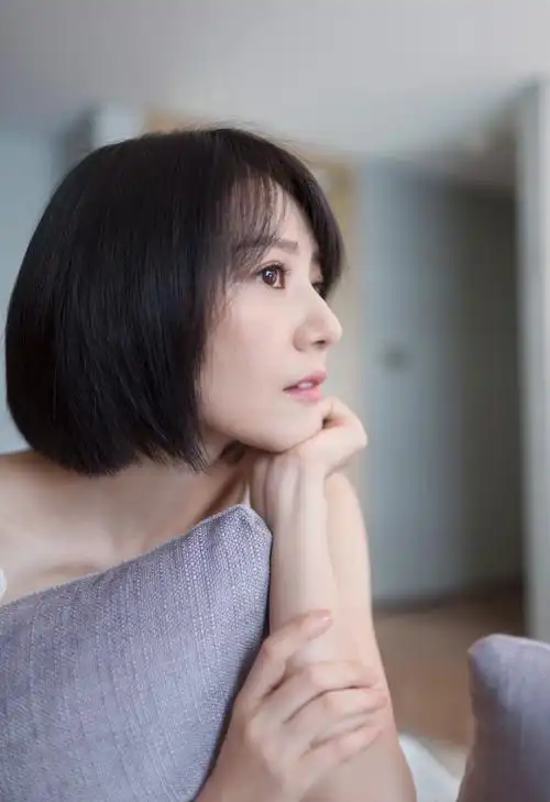 高圆圆性感短发照片