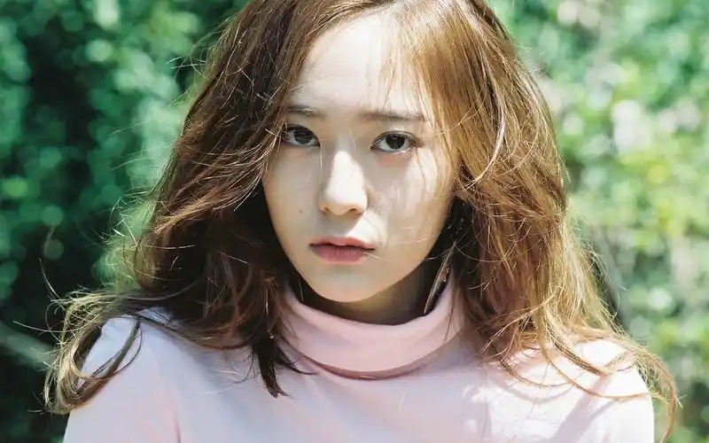 韩国女星郑秀晶时尚写真桌面壁纸高清大图预览1920x1080_日韩明星下载