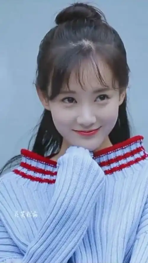李一桐,甜美温柔,笑容真的好治愈!