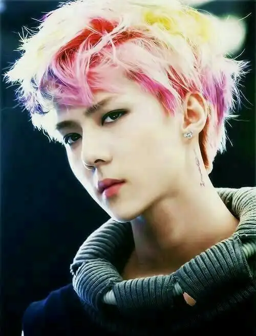 exo 吴世勋 壁纸 忙内 奶包啊 彩虹头发