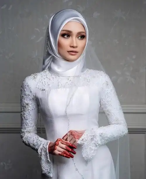 除了泰国,菲律宾之外马来西亚也是美女如云,尤其是在娱乐圈内,那真的