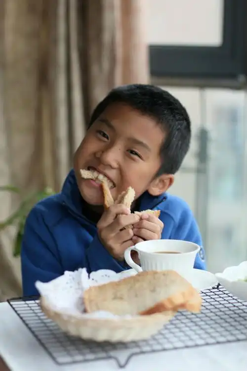 柏翠pe8990sug面包机试用——黑糖核桃面包