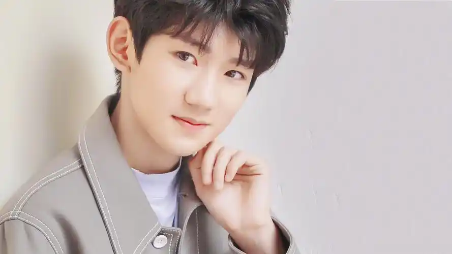 王源##源气少年王源# 是我爱慕已久的王源学长[泪]@tfboys-王源