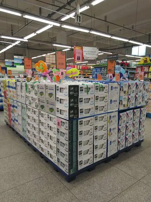 钢都店伊利牛奶全场8折促销