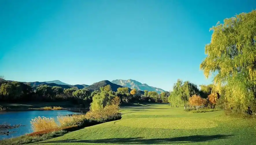 山水之中,动静相宜,一入君山,浩然乎天地之间.