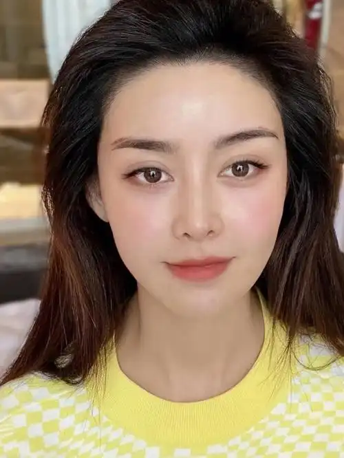 精致的脸需要一个好看的发际线没有尴尬的过渡期让你无时无刻都很美腻