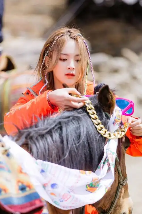 如何评价鞠婧祎和杨超越的颜值? - 知乎