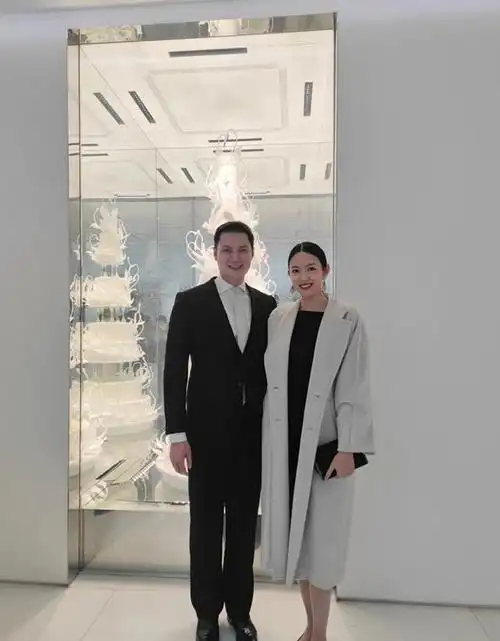 张梓琳夫妇庆9周年结婚纪念老公镜头下美出圈193资本老公好帅