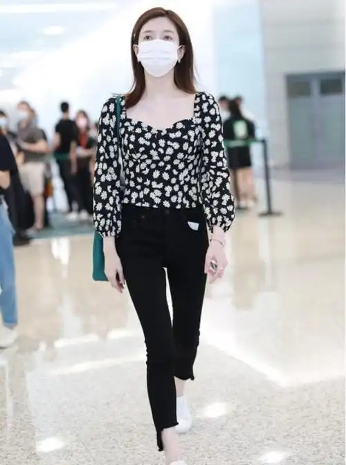 完美女神是假的,驼背,大粗腿,h形身材,生图揭露人间真实