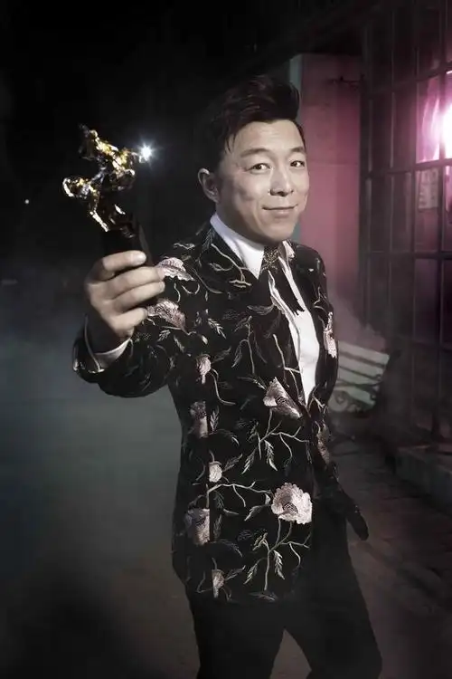 高情商明星黄渤:机智会聊天儿巧妙助推事业成功