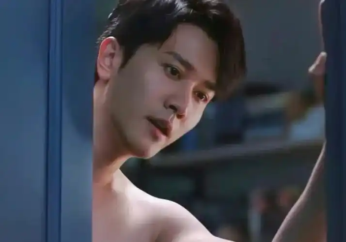 男主换成彭冠英,杨紫新剧无缝衔接_腾讯新闻