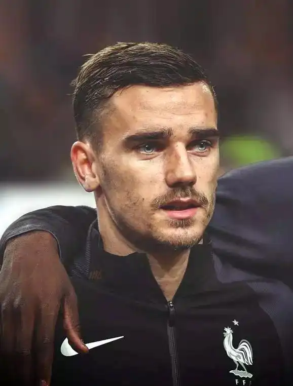 在"影帝"横行的足球世界,格里兹曼还是最阳光的那个