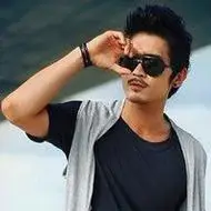 小胡子男生头像,成熟稳重的小胡子男生头像_微信头像图片大全