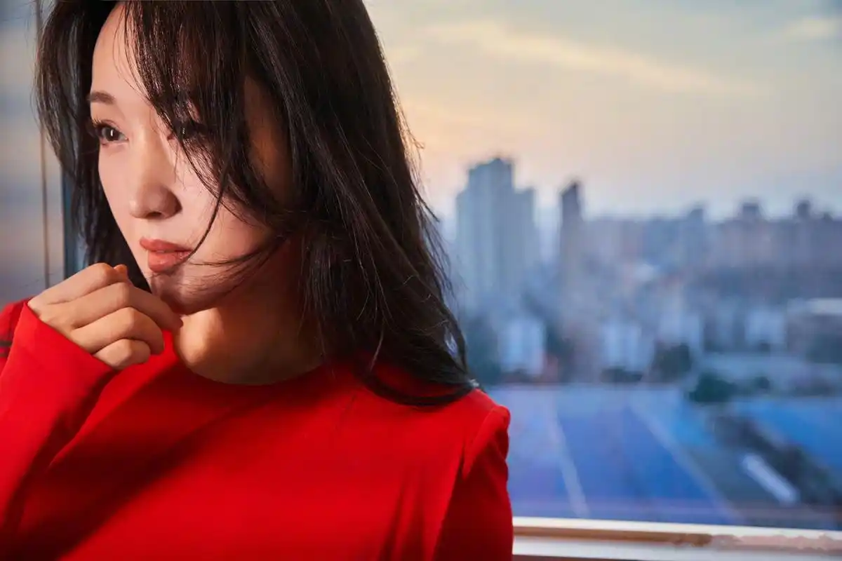 杨钰莹红裙壁纸图集