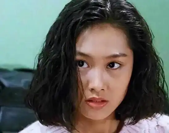 曾被人嫌弃过的港风发型如今却人人喜欢还美的惊鸿一瞥