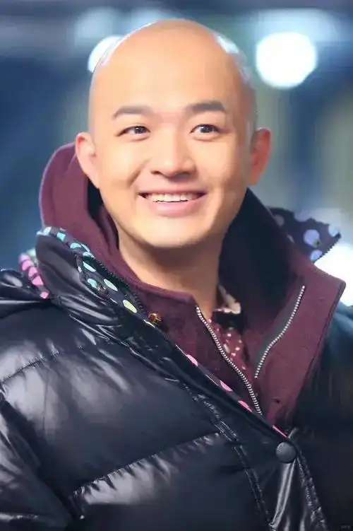 要说演员为了角色剃光头,那是再正常不过的,下面悦一带大家盘点下那些