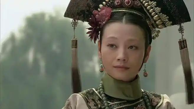 甄嬛传:只闻其名不见其人,端妃终于登场了,还真是病怏怏的样子