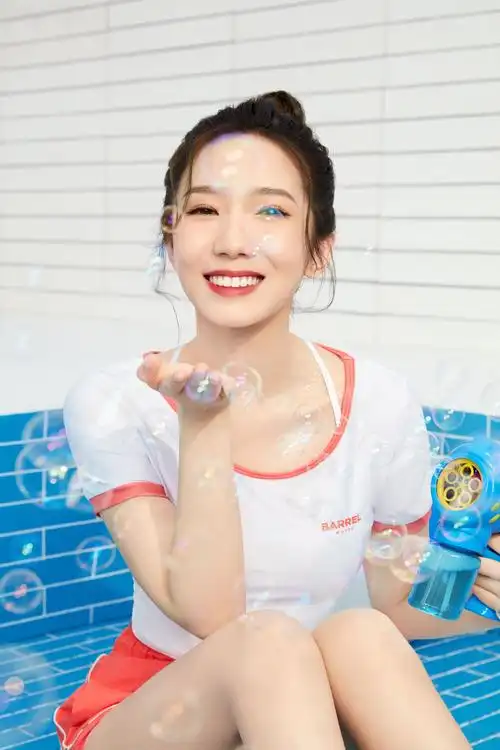 可爱喜感美女孟美岐4k图片