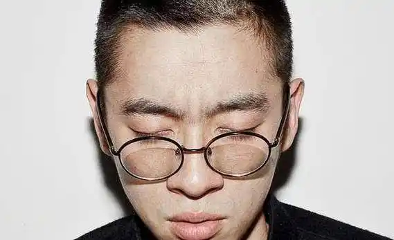 才子陈粒:在同性里觅爱追欢,男小三加入蹭热度,为出名不择手段_祝星